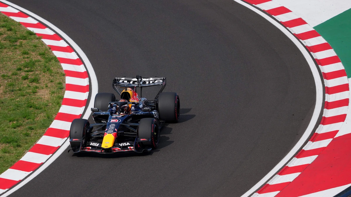 Lando Norris snoept pole position af van Lewis Hamilton in Hongarije, balende Max Verstappen spint