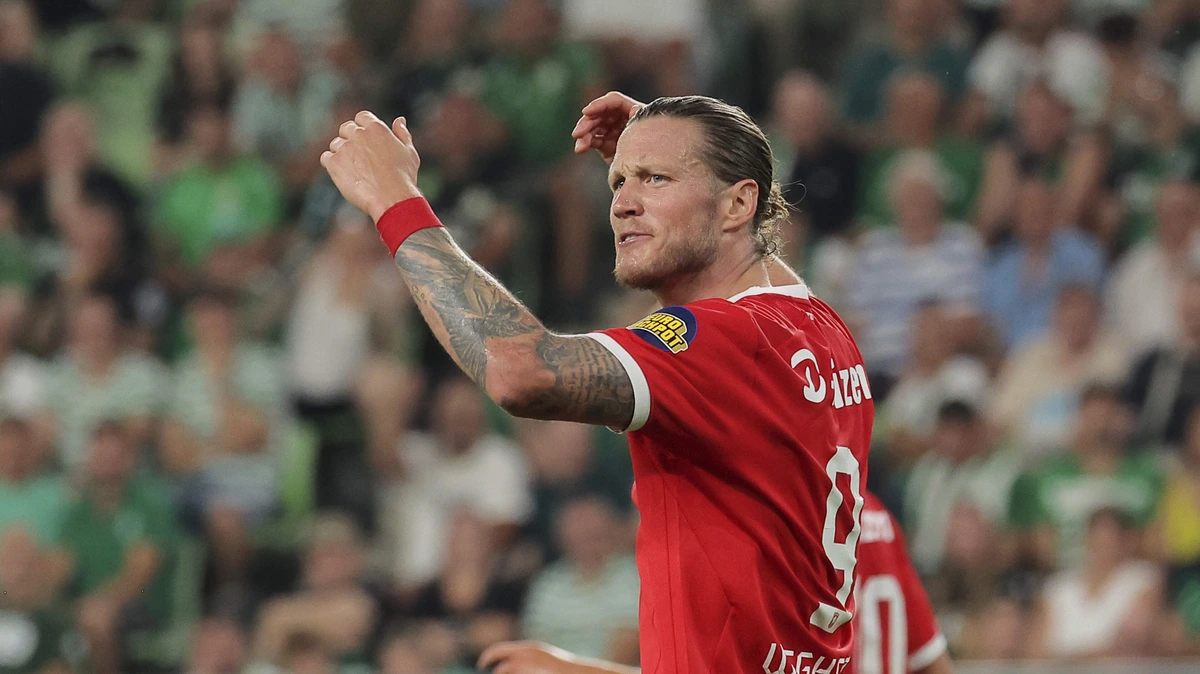 Wout Weghorst over woede-uitbarsting richting Ruud Nijstad: ’Dat zijn de momenten waarop we rustig moeten blijven’