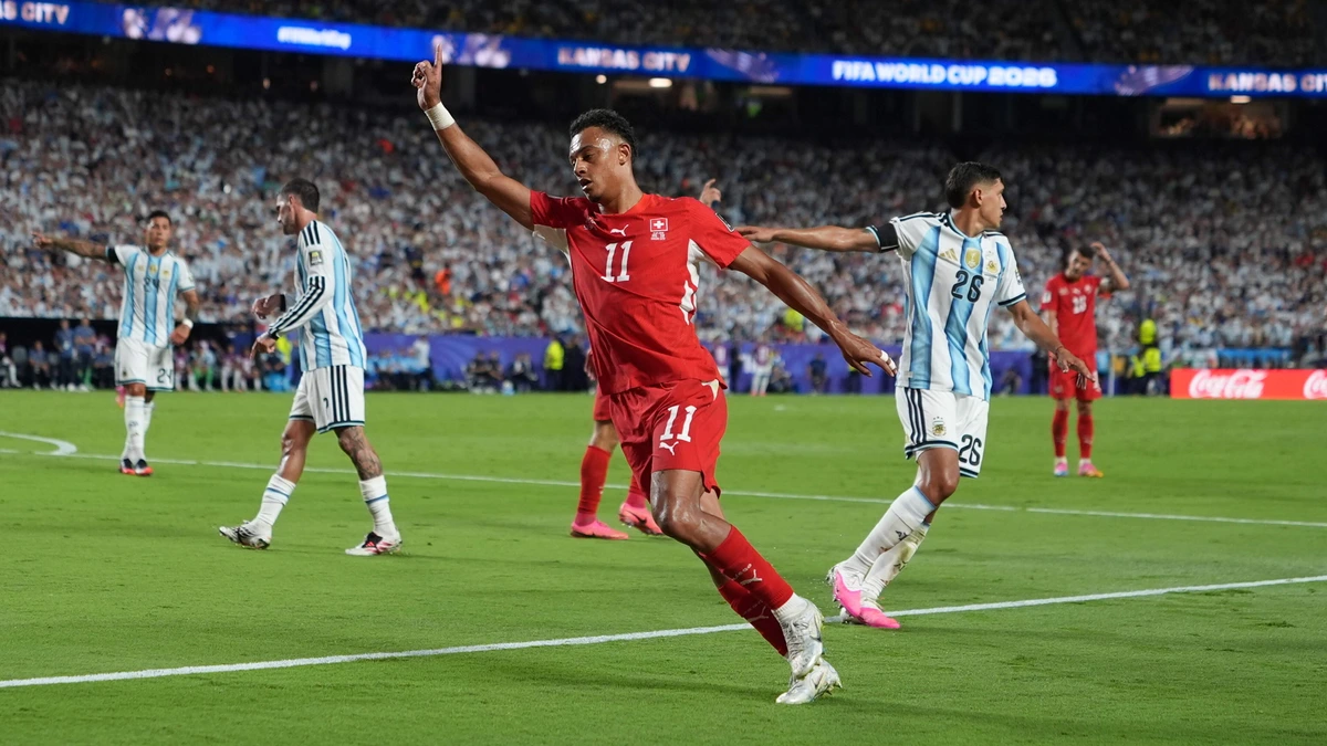 LIVE WK 2026 | Argentinië geeft voorsprong weg tegen Zwitserland, dat verder moet met 10 spelers