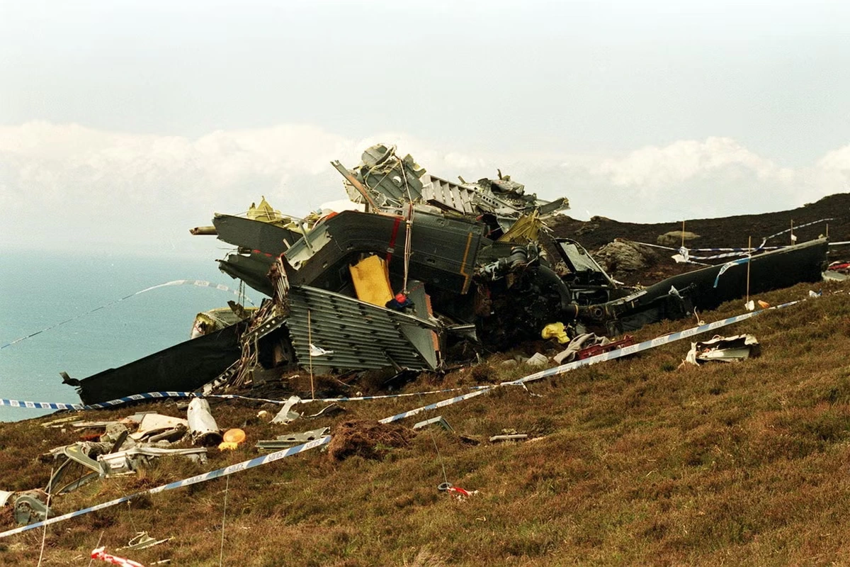 Chinook crash victims’ families urge Burnham to order fresh review into tragedy