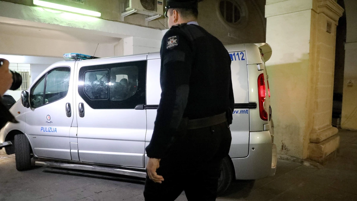 ’Twee Nederlanders (34 en 38) gearresteerd op Malta na invallen: politie vindt drugs en vervalste documenten’