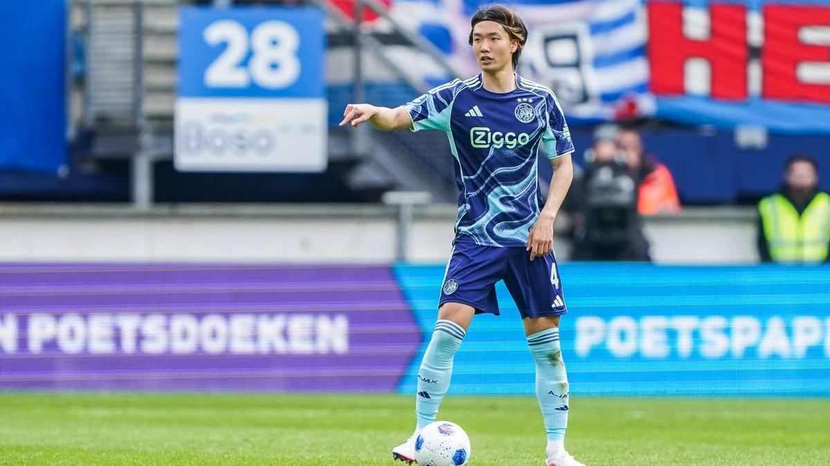 Blessure-update Ajax: ’Ko Itakura zou kunnen spelen tegen PEC Zwolle, Josip Sutalo niet’