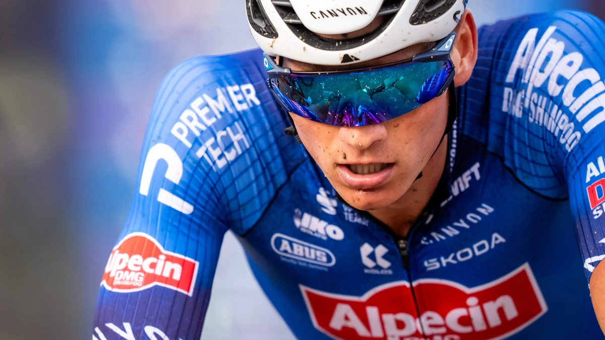 Bondscoach Gerben de Knegt prijst Mathieu van der Poel richting WK mountainbike: ’Mooi dat hij zich kwetsbaar opstelt’
