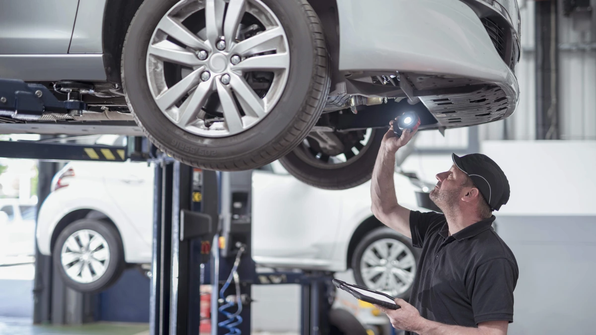 Zo voorkom je gedoe bij de reparatie van je auto: ’Gebrek aan kennis leidt heel vaak tot argwaan’