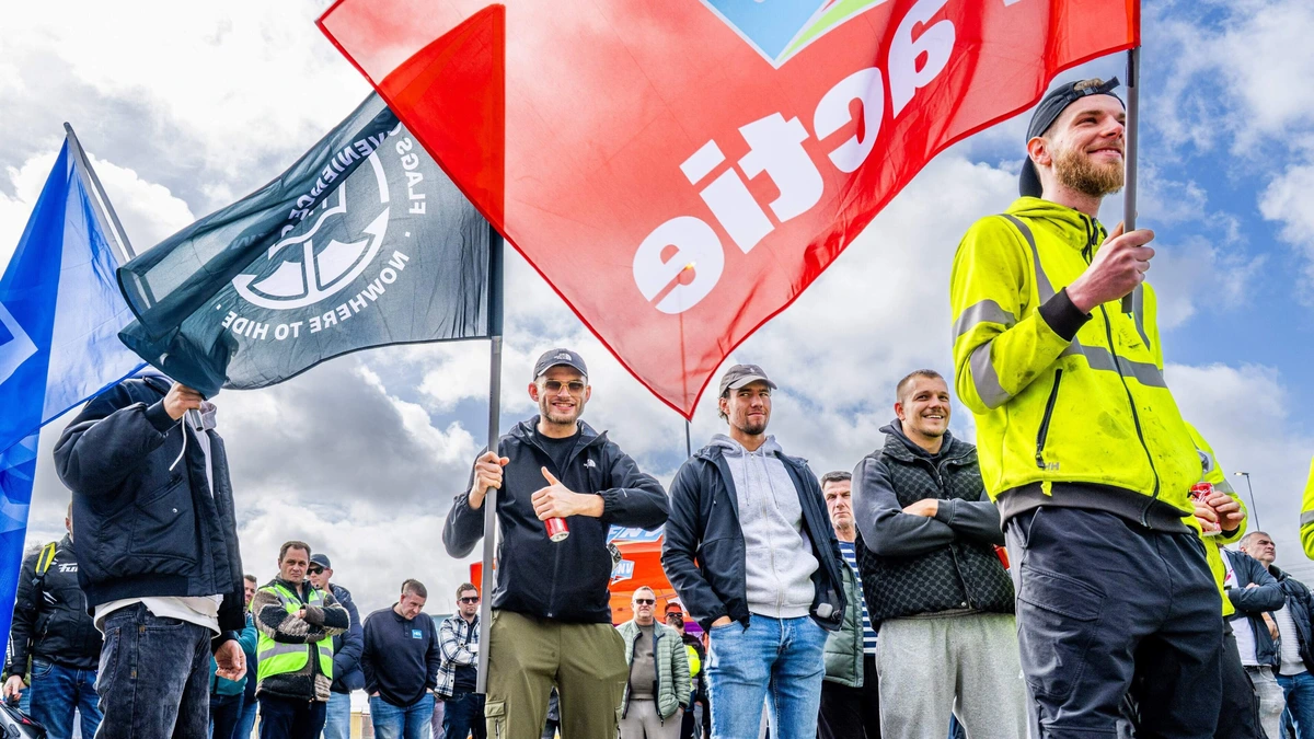 Vakbond FNV kondigt staking in havens aan op 4 september