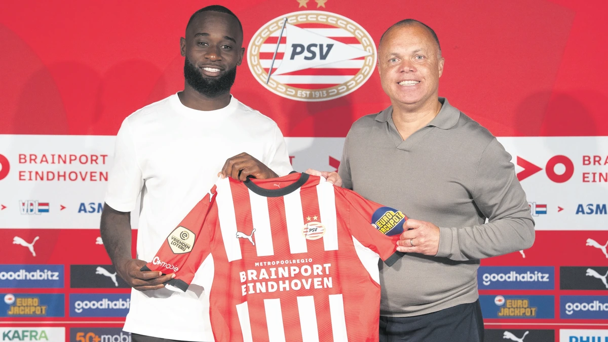 Peter Bosz blij met missing link Lutsharel Geertruida: ’Een intelligente en anticiperende speler’