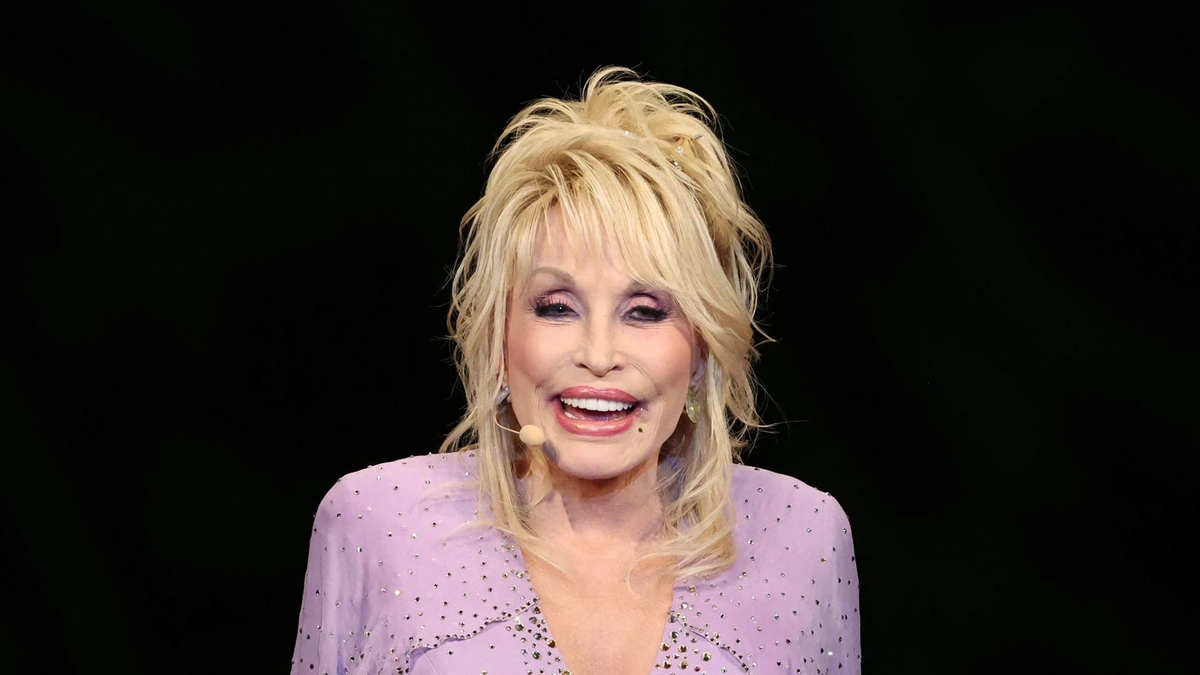 Gouverneur wil vliegveld Nashville vernoemen naar Dolly Parton