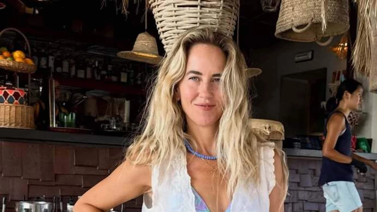 Influencer Elise Boers verhuist van Ibiza terug naar Nederland vanwege notenallergie: ’Ik leefde elke dag in angst’