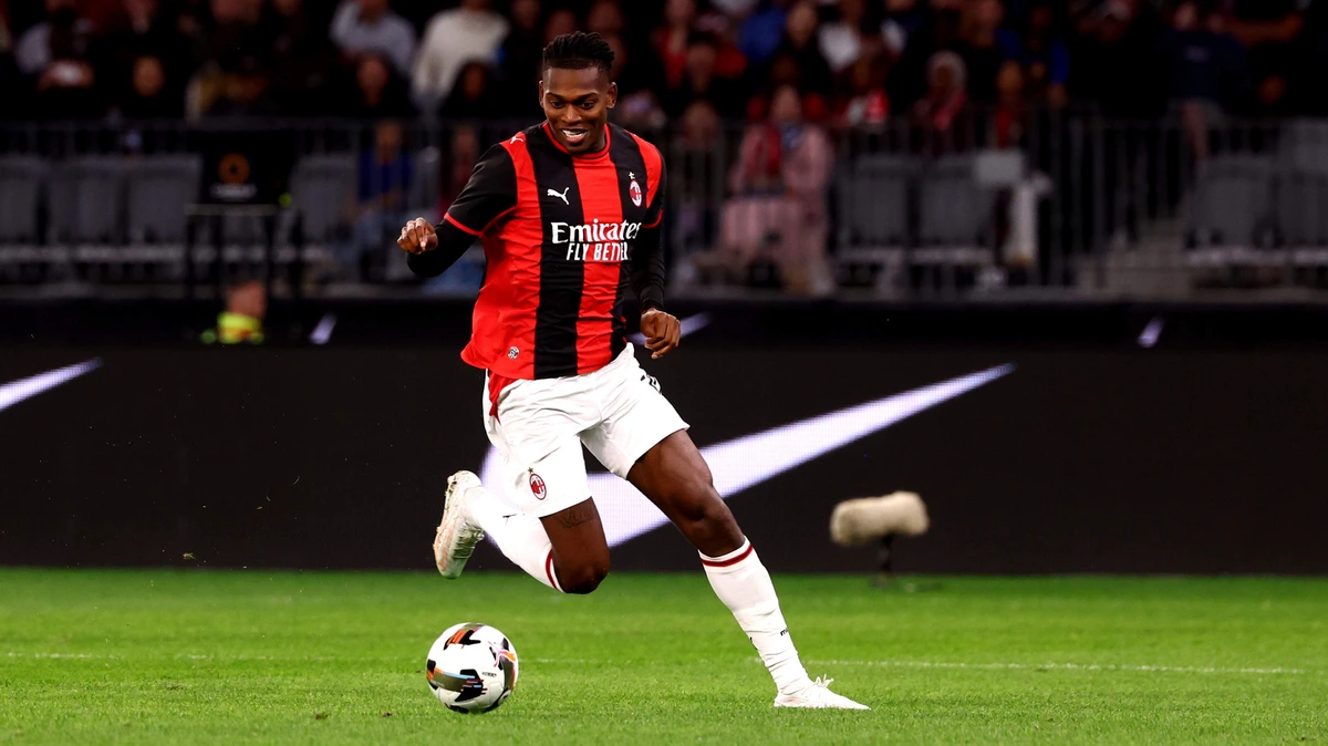 LIVE Transfers | Rafael Leao verlaat AC Milan na zeven jaar en tachtig doelpunten