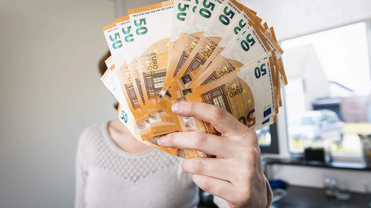 Vrouw ontevreden over 2 miljoen euro die zij meekrijgt bij scheiding: ’Te weinig voor luxe leven’