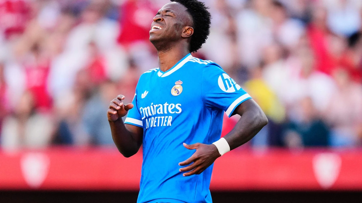 LIVE Transfers | ’Real Madrid doet nieuwe poging om Vinicius langer vast te leggen’