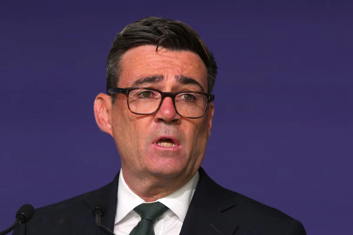Burnham commits to Starmer’s Brexit red lines in blow to hopes of rejoining EU