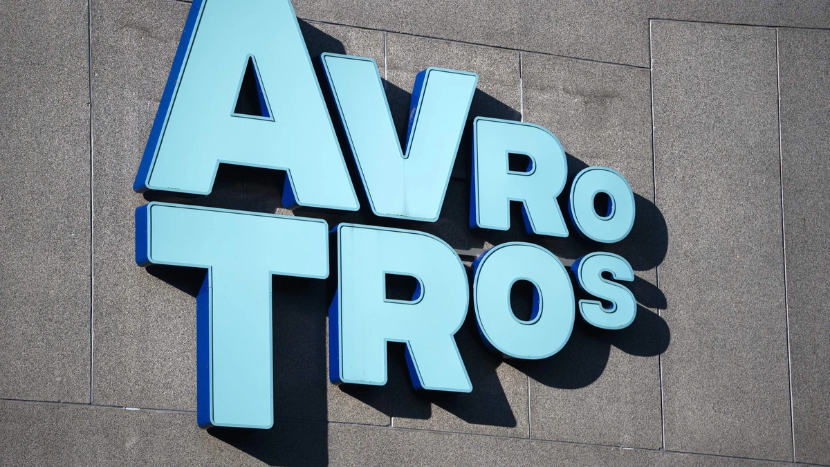 Gefronste wenkbrauwen en veel boze reacties op niet deelnemen aan Songfestival: ’AvroTros is niet de koning van Nederland’