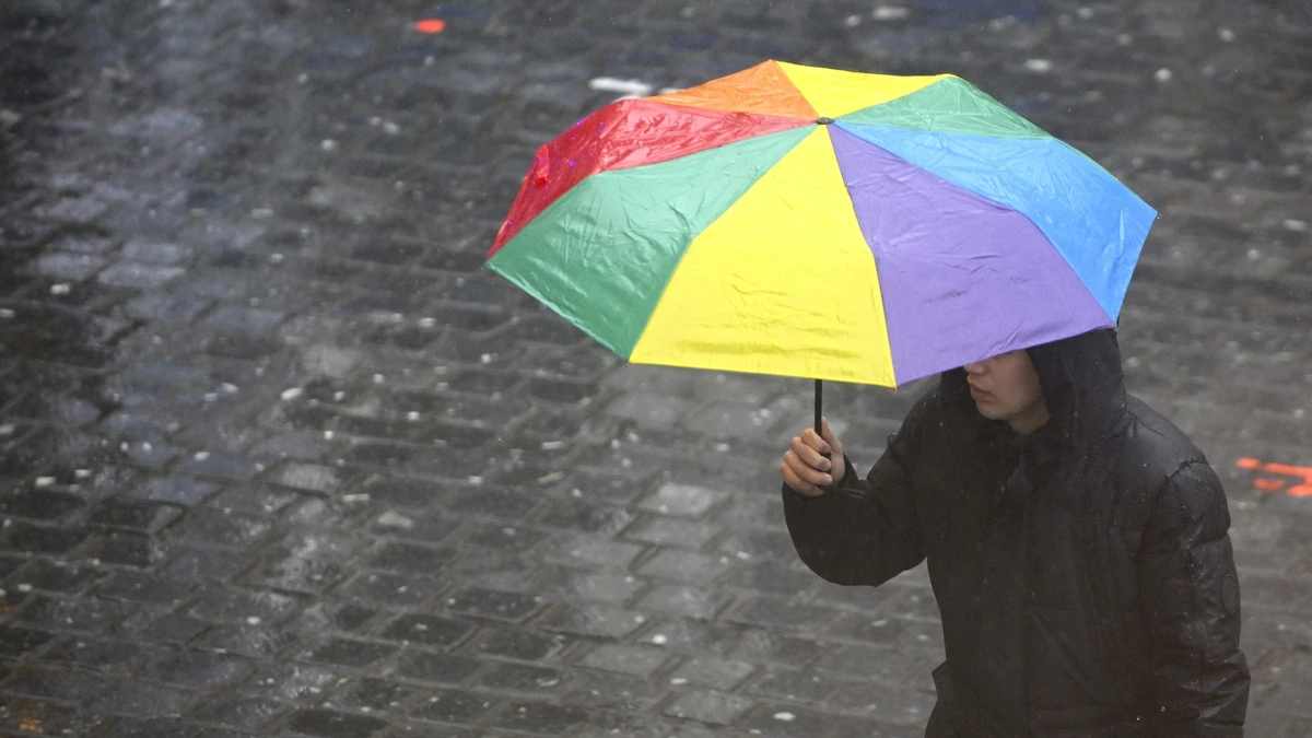 Wisselvallig zomerweer houdt aan: buien, onweer en hagel teisteren deze gebieden