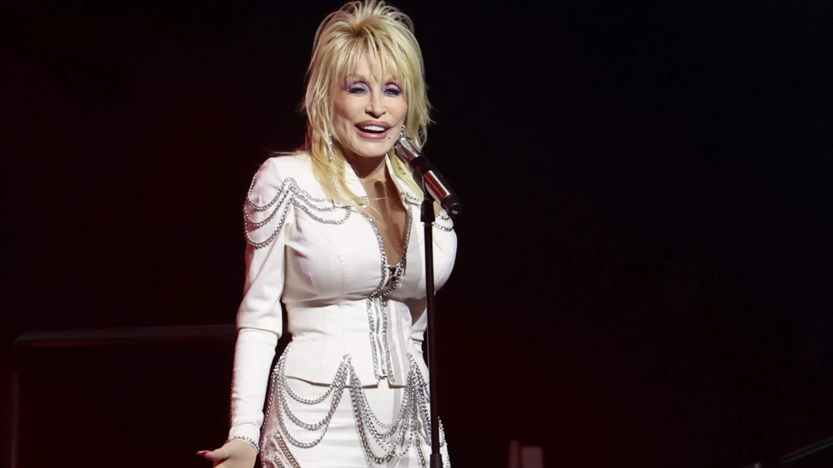Zangeres Dolly Parton op 80-jarige leeftijd overleden: ’Vredig ingeslapen’