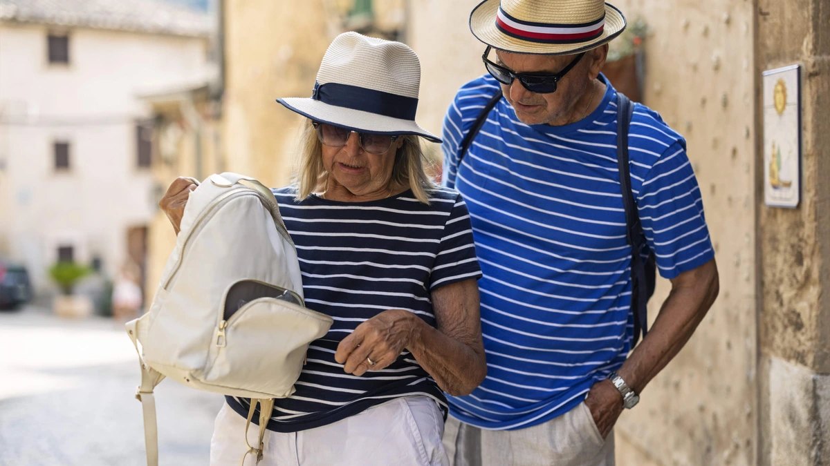 Terug van vakantie en je spullen zijn gestolen, maar claim afgewezen? Zo krijg je geld alsnog terug