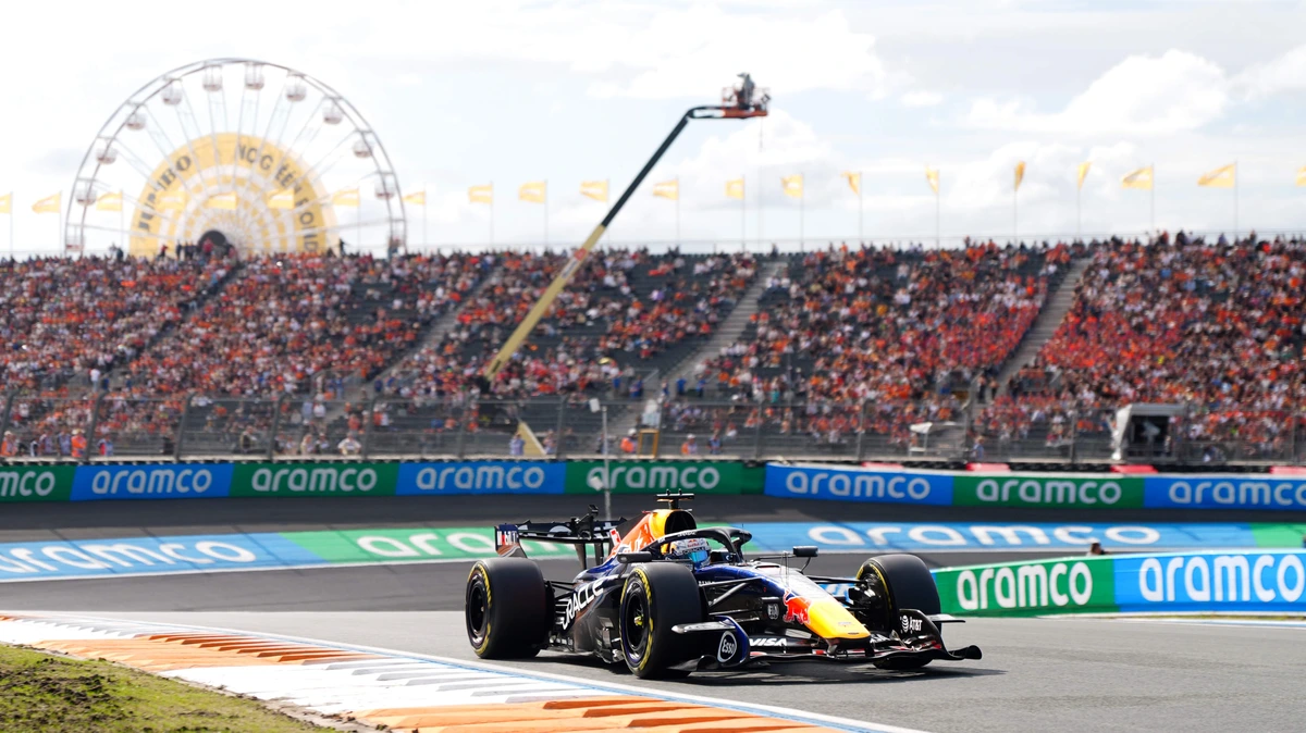 Max Verstappen start sprintrace in Zandvoort vanaf derde rij, George Russell troeft concurrentie af