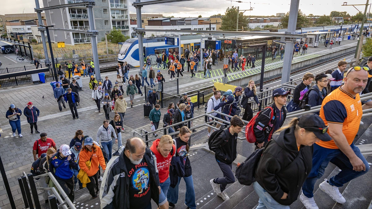 LIVE | Drukte op stations door Grand Prix, extra maatregelen en treinen ingezet naar Zandvoort