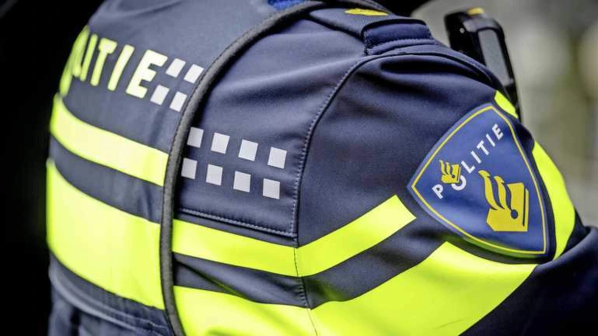 Twee Rotterdamse agenten gewond bij controle, man aangehouden voor poging tot doodslag