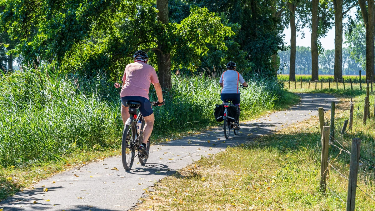 Warme zomerse dag voor de boeg, donderdag kans op benauwende hitte