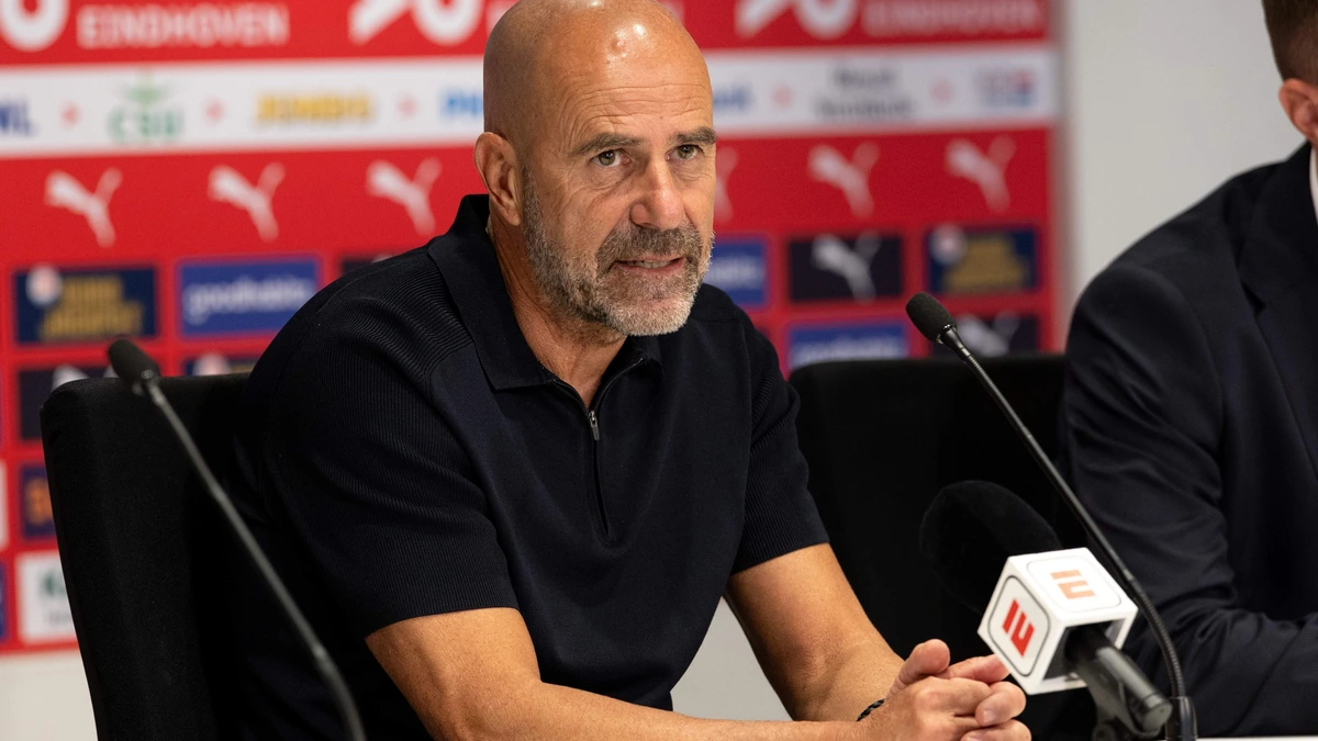 PSV-trainer Peter Bosz ziet perspectief in loting Champions League: ’Positief verschil met vorig jaar’