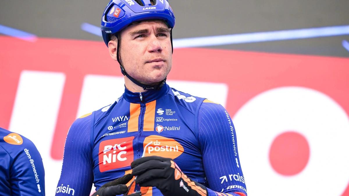 Fabio Jakobsen (29) van Picnic PostNL onderweg naar Visma - Lease a Bike