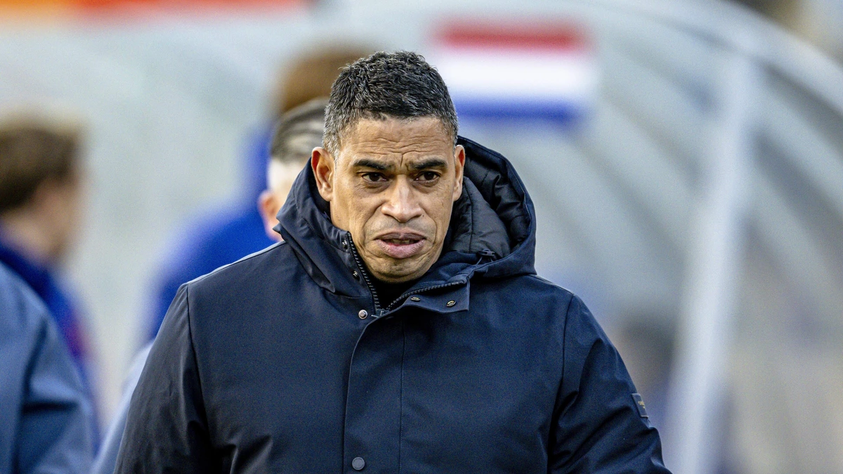 Gepasseerde Michael Reiziger reageert op soap rond bondscoachschap: ’Het is niet leuk wat er voorbij is gekomen’
