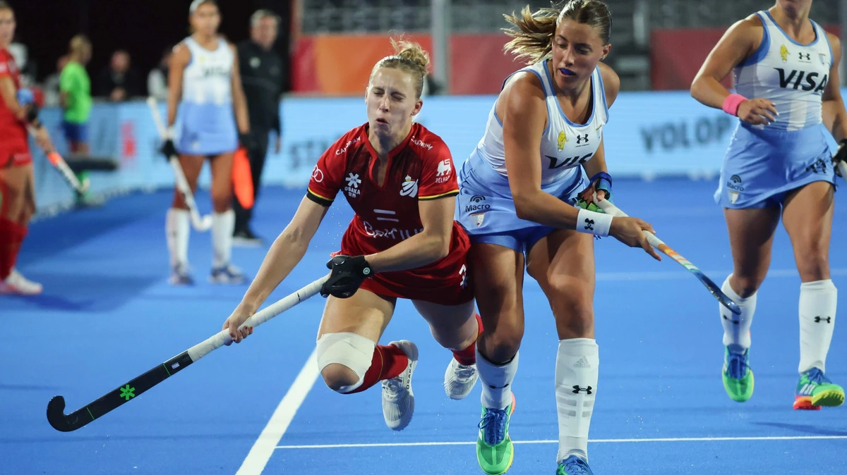 Geschorste Belgische hockeyster Justine Rasir heeft spijt van heftige beschuldigingen na nederlaag tegen Oranje: ’Ik ben recht voor mijn raap’