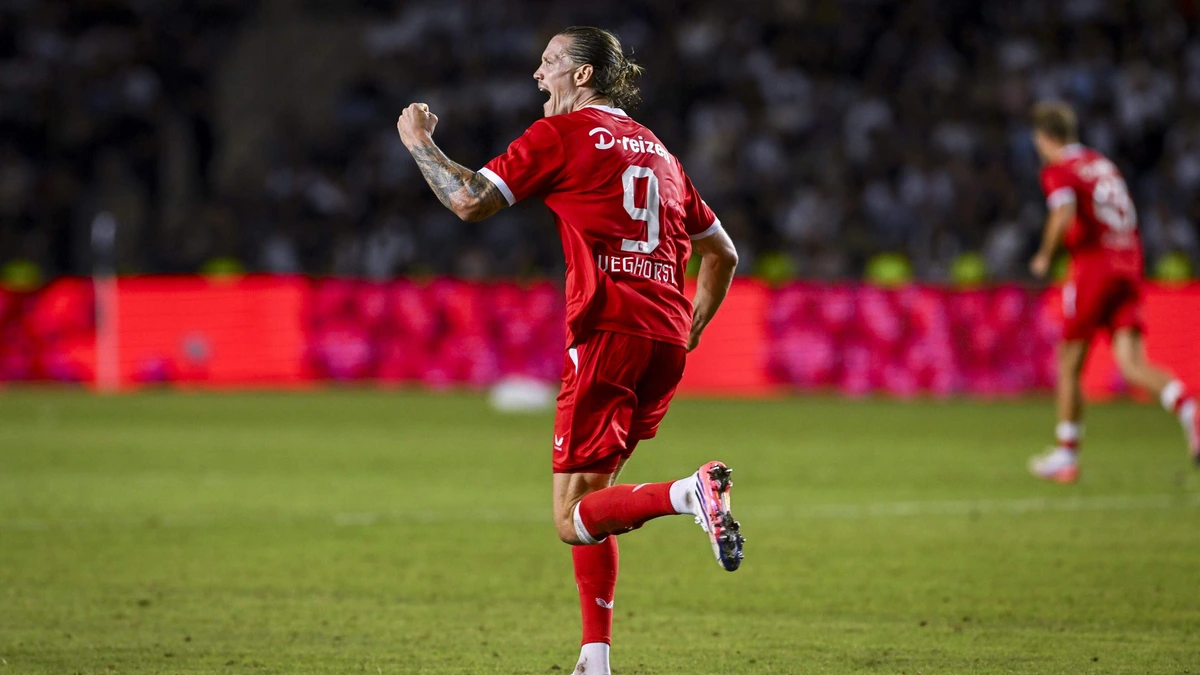 LIVE Conference League | Wout Weghorst schiet FC Twente virtueel naar hoofdtoernooi