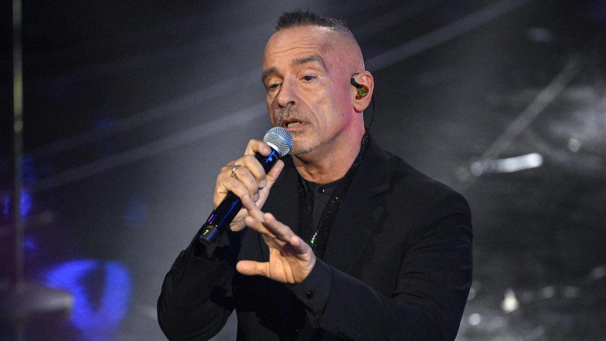 Eros Ramazzotti (62) stelt tournee uit na stembandoperatie