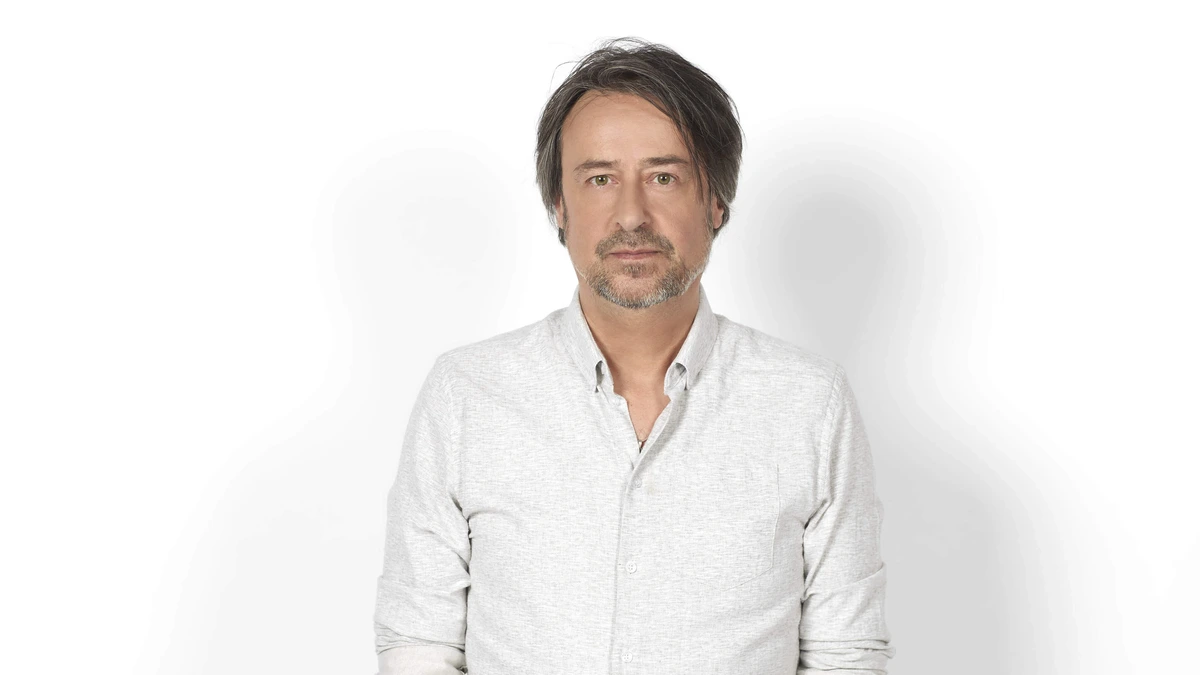 Marcel Peereboom Voller ziet een wolf en belt 112