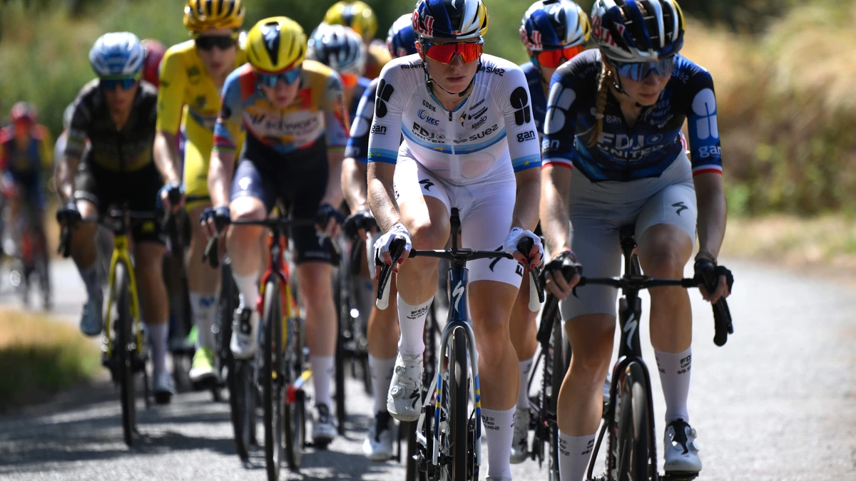 LIVE Tour de France Femmes | Spannende slotfase: grijpt Demi Vollering de macht?