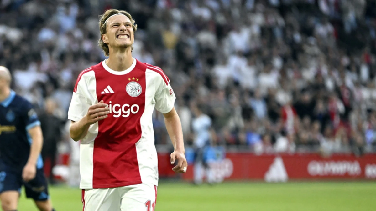 'Barca en Bayern keken ook naar Mika Godts'