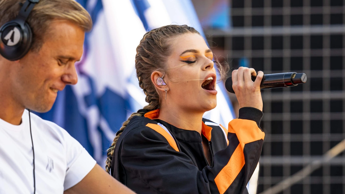 Cirkel rond op Dutch Grand Prix: Davina Michelle zingt Wilhelmus bij laatste race in Zandvoort