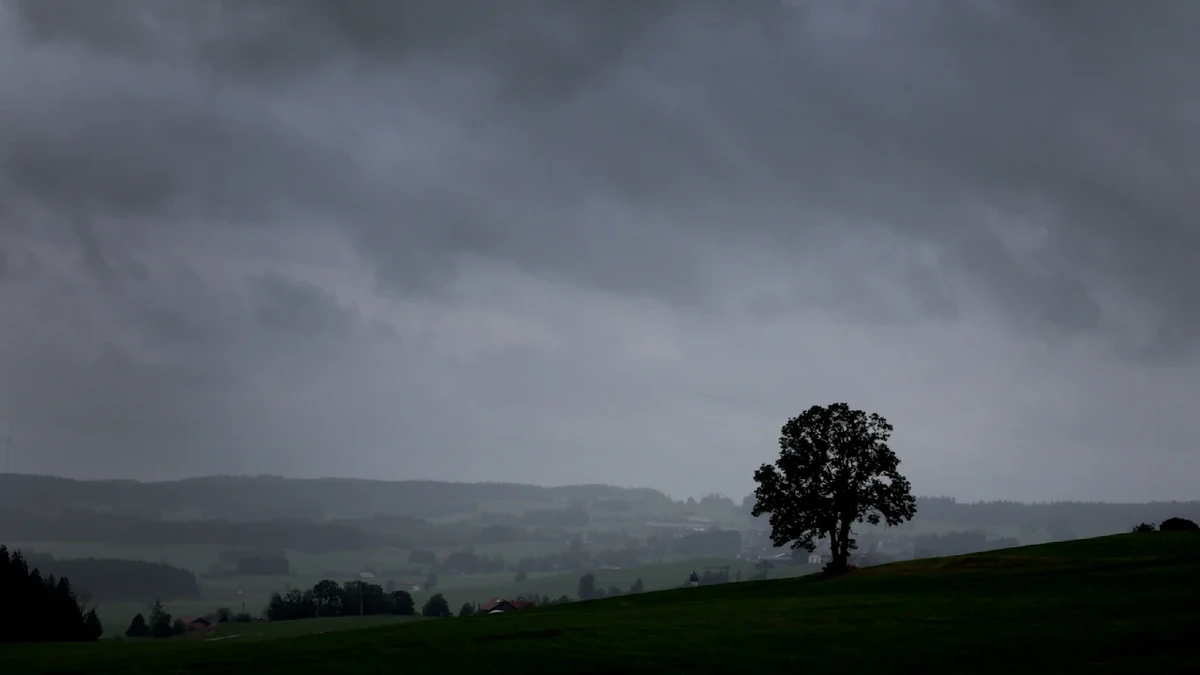 Wetter in Deutschland: Wann und wo kräftige Schauer und Gewitter drohen