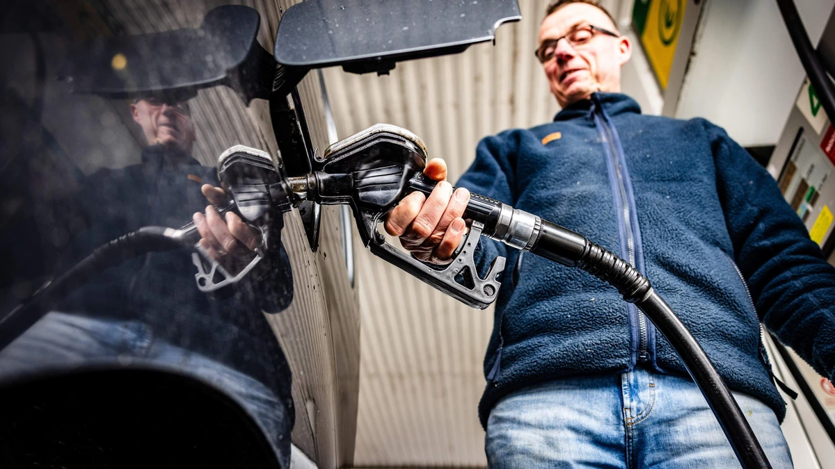 Benzineprijs fors omlaag in België: ruim 70 cent per liter goedkoper dan bij ons