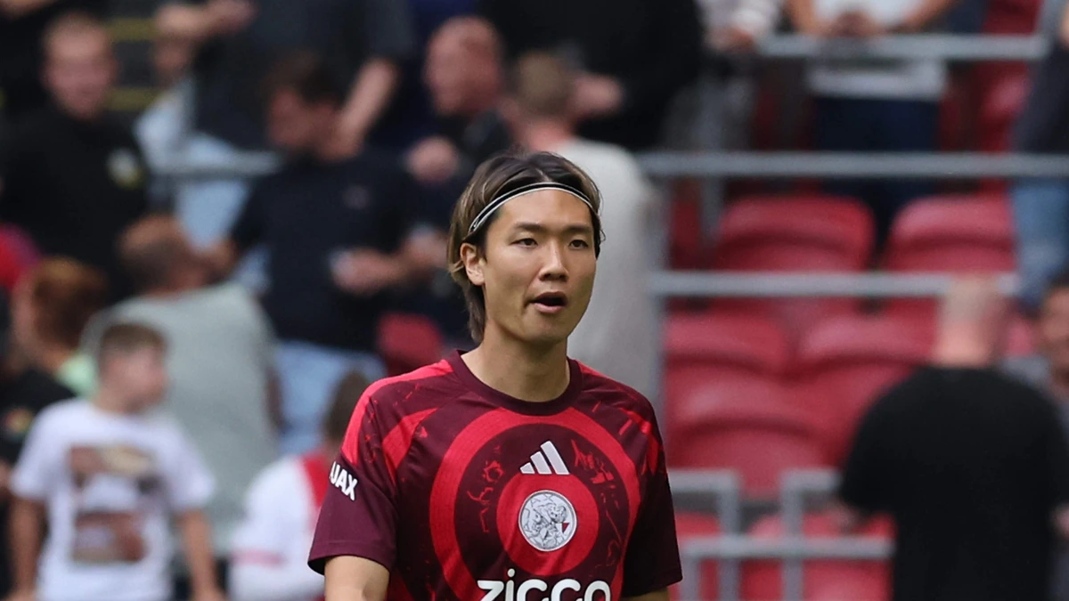 Ajax weet overbodige Ko Itakura te slijten aan zijn oude club