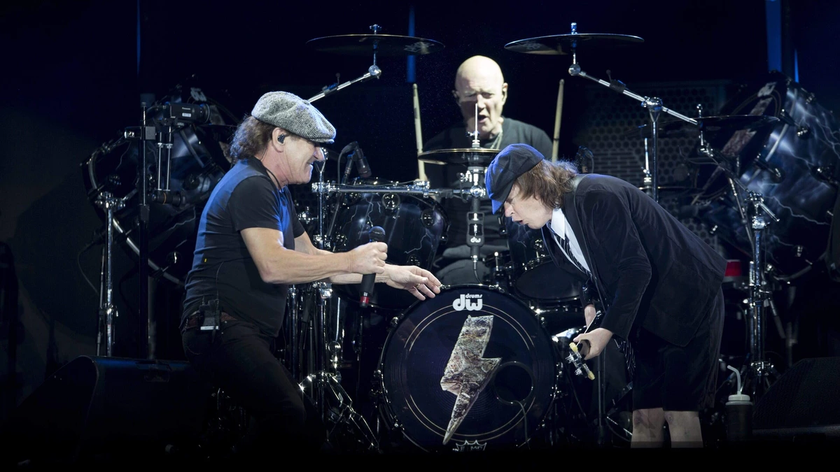 Voormalig AC/DC-drummer Chris Slade met pensioen