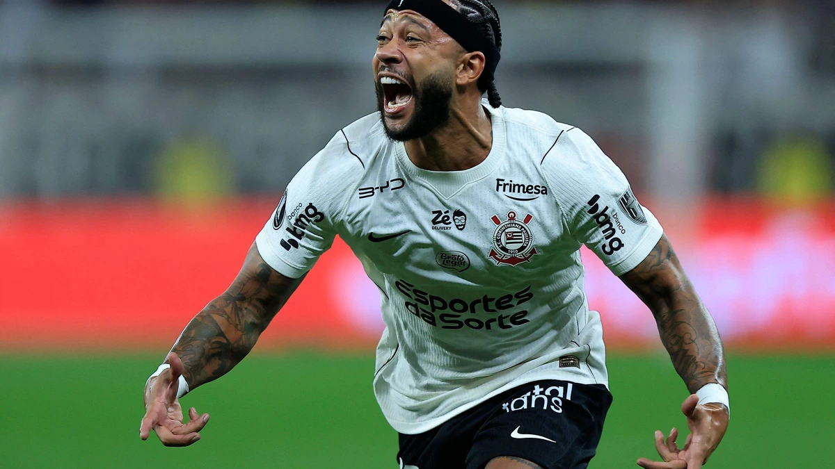 Memphis Depay in eerste optreden sinds WK en contractverlenging direct cruciaal voor Corinthians