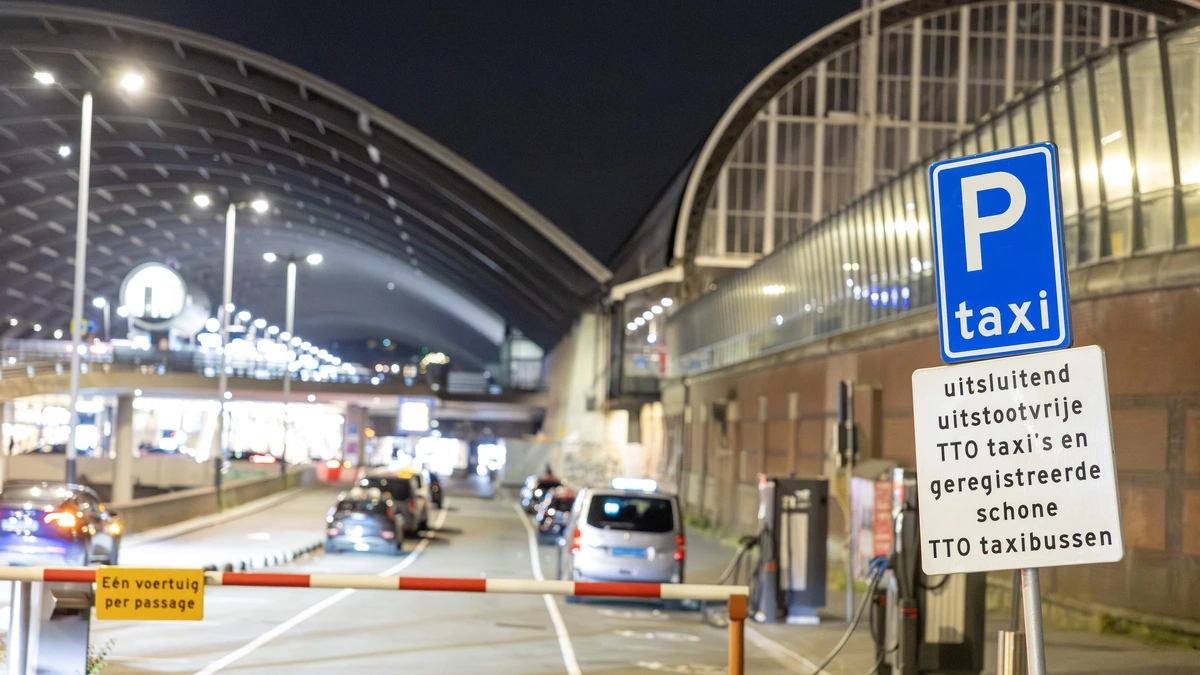 Kabinet overweegt slinkse oplichtingstruc door taxichauffeurs te onderzoeken: ’Wat mij betreft, komt er een landelijk minimumtarief’