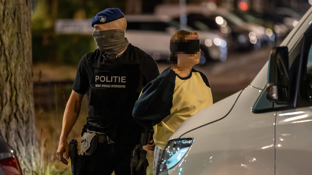 Spectaculaire aanhouding in Rotterdam, slechts enkele uren na vondst vermoorde Scott (38): verdachten uit dure Mercedes getrokken