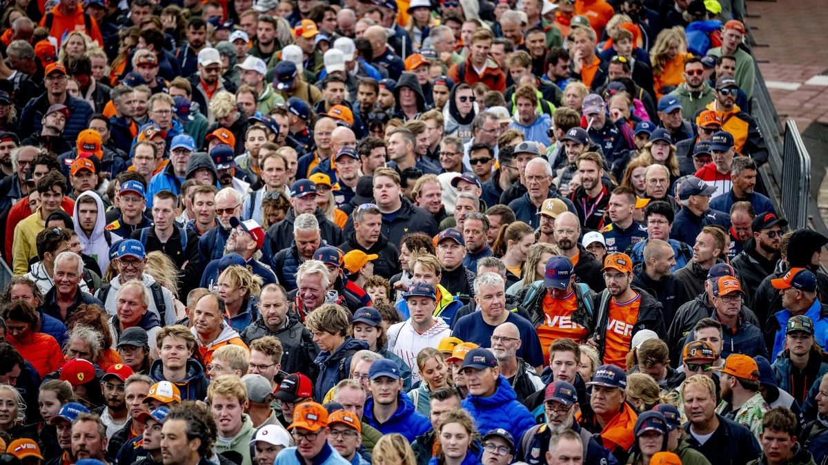 LIVE | NS vervoert recordaantal bezoekers naar tweede racedag Zandvoort: bijna 55.000 mensen
