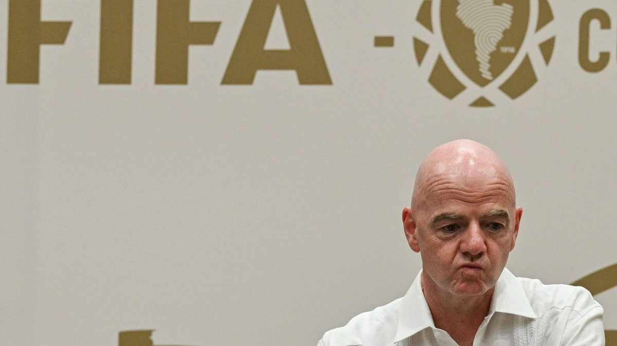 FIFA-baas Gianni Infantino niet welkom op jeugdtoernooi: ’Uw aanwezigheid doet afbreuk aan het sportieve karakter’