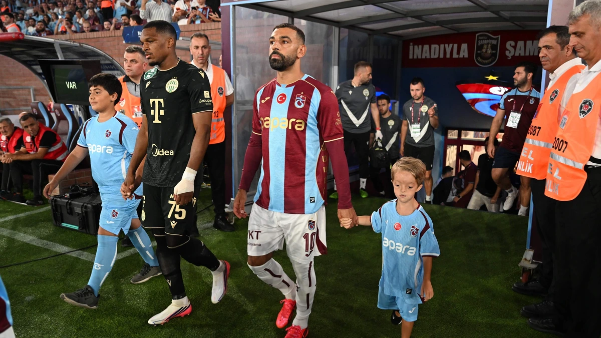 Prachtig: Trabzonspor vliegt zieke Liverpool-fan Isaac (8) in voor eerste basisplaats Mohamed Salah