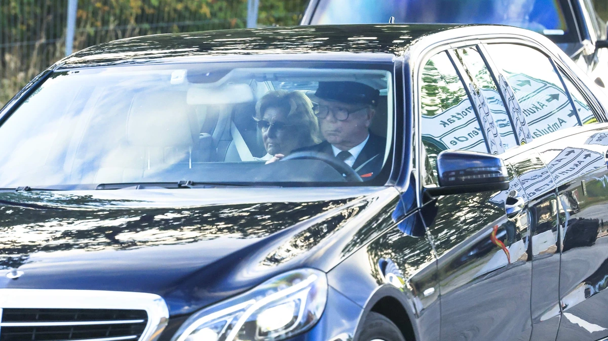Koningin Sonja weer vroeg bij Rikshospitalet: zorgen om Harald