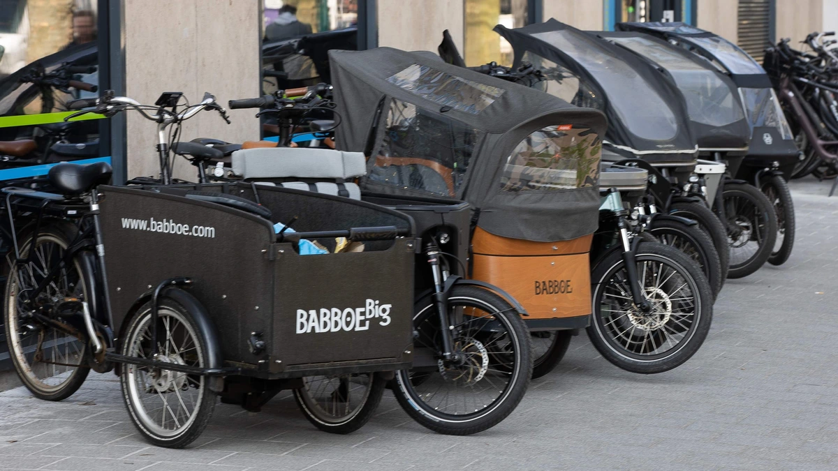 Failliete fietsfabrikant Accell internationaal te koop gezet: ’Verkoop merken als Batavus, Sparta en Babboe weer opgestart’