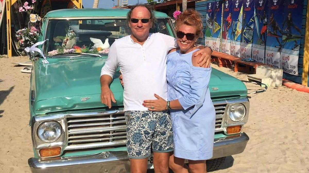 De veelbesproken ex van B&B vol liefde-Fred: dít is Barry én haar bijzondere band met John van ’t Schip