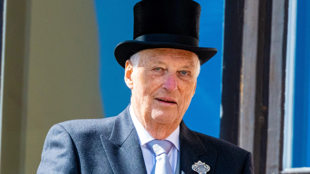 Lichaam koning Harald (89) naar rode salon in Koninklijk Paleis