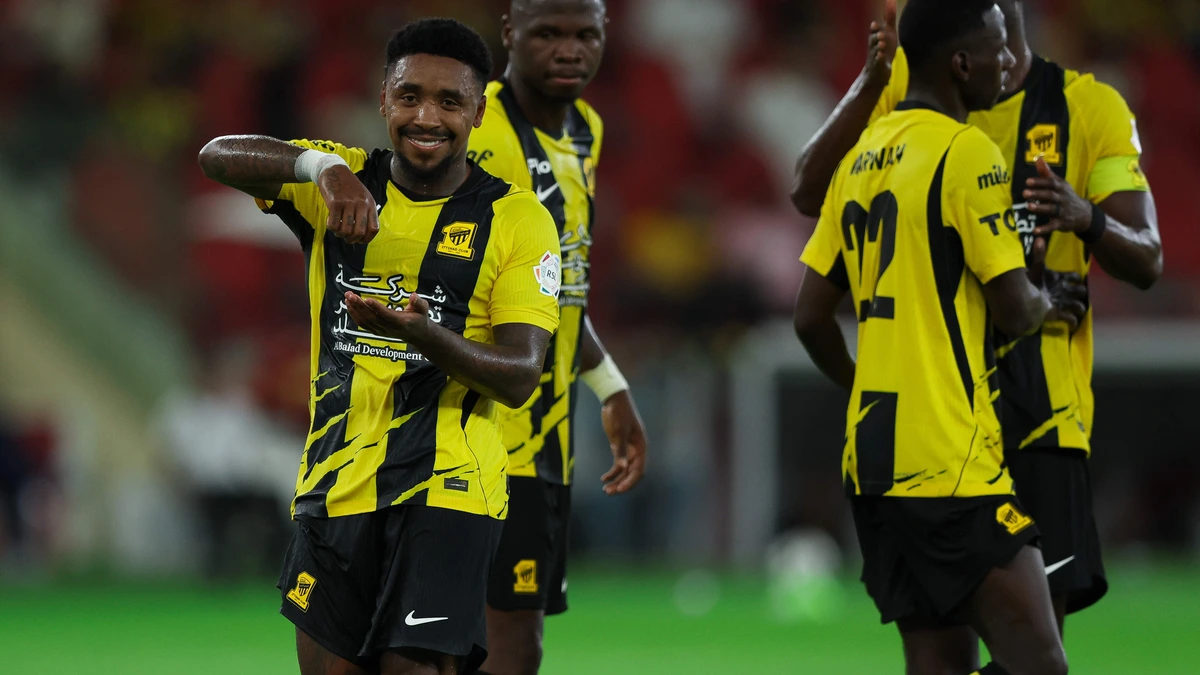Steven Bergwijn hoopt met hattrick voor Al-Ittihad visitekaartje af te geven aan Xavi, ook Tijjani Reijnders trefzeker voor nieuwe Saoedische club