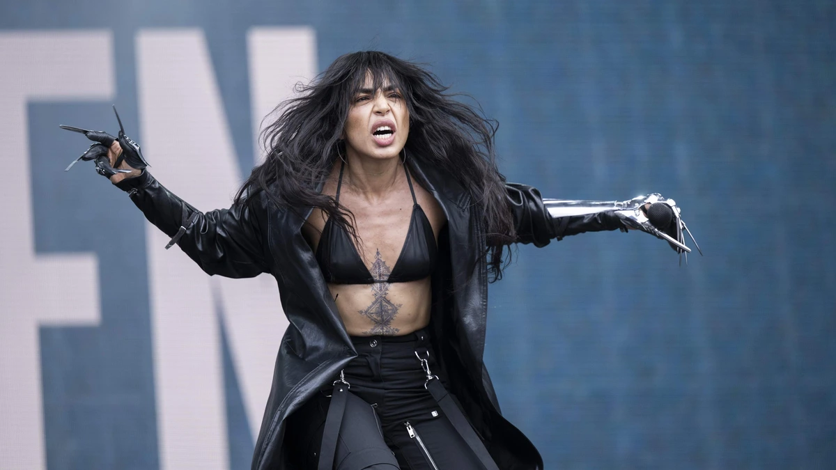 Loreen (42) schrapt onverwacht Europese tour en treedt hele zomer niet meer op: ’Het spijt me’